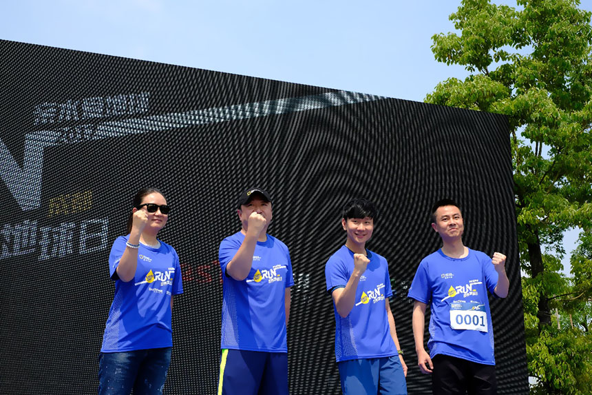 7fc56270e7a70fa81a5935b72eacbe29.jpg